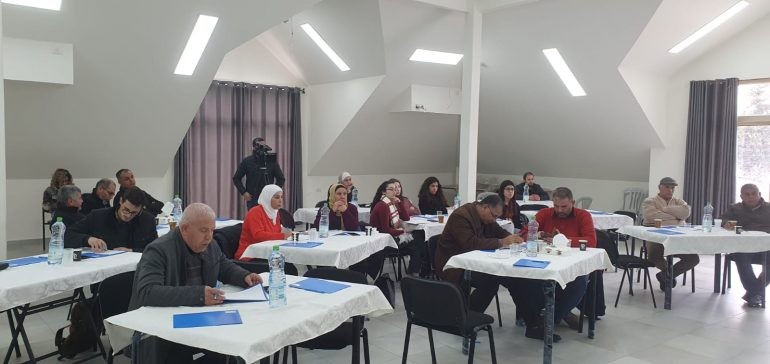 مرصد السياسات وأوراق يعقدان ندوة حوارية حول إضراب اتحاد العاملين في وكالة الغوث